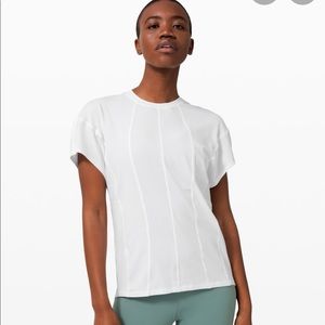 Lululemon LA short sleeve shirt. Size 4. White .